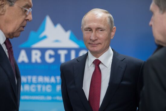 Беседа президента РФ В. Путина с президентом Исландии Гудни Йоханнессоном