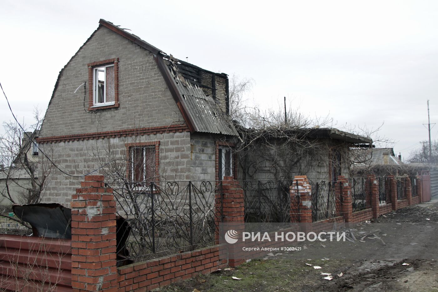 Последствия обстрела в Донецкой области