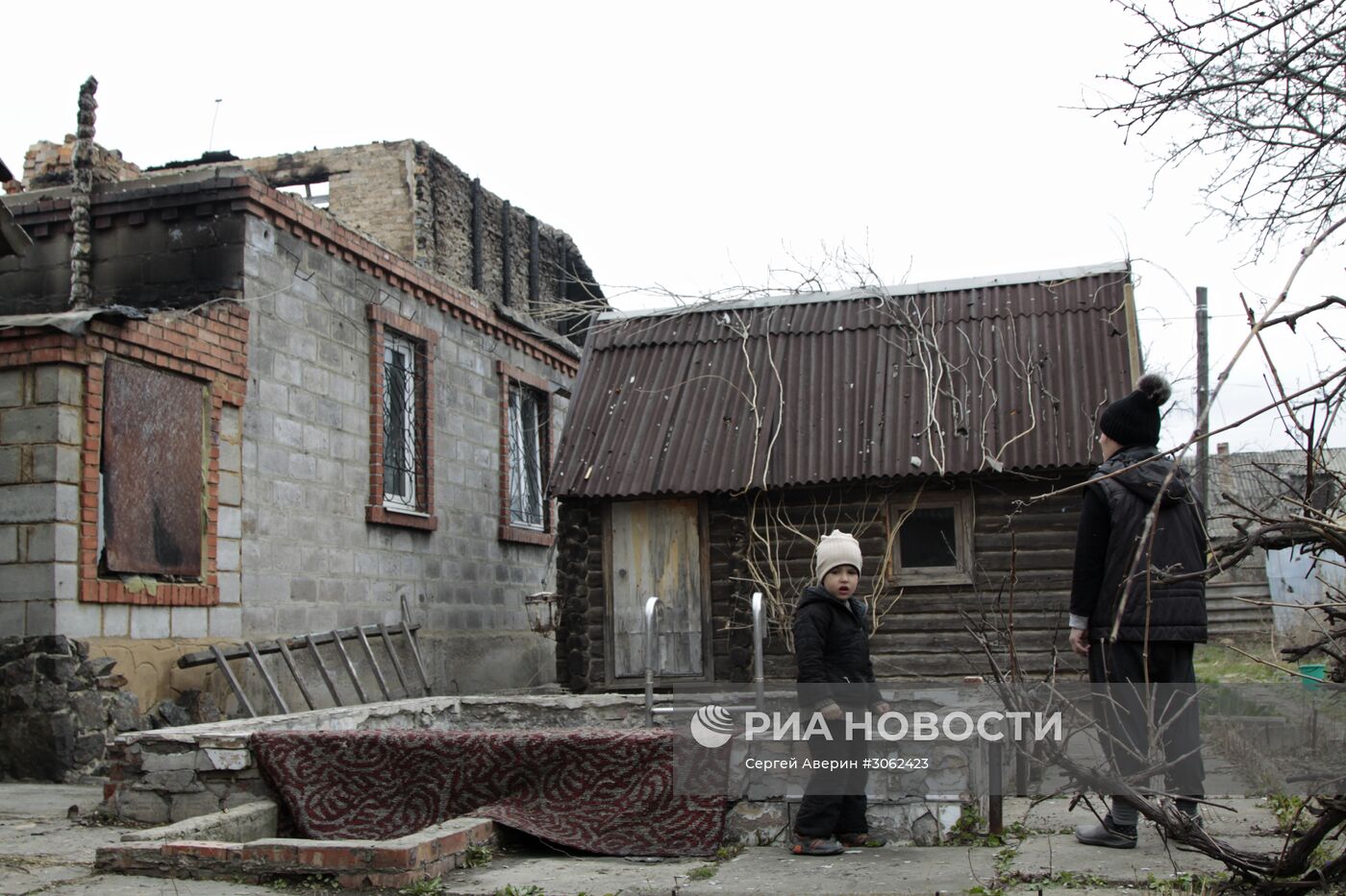 Последствия обстрела в Донецкой области