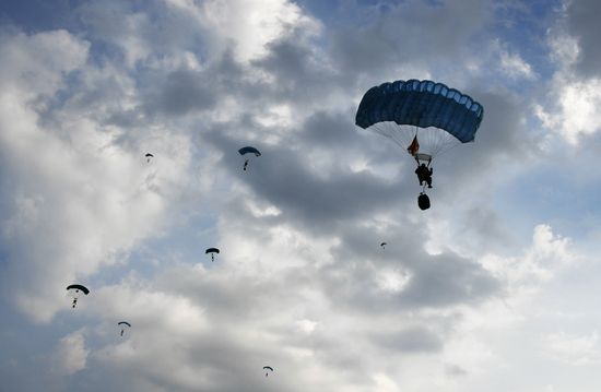 Международные тактические учения ВДВ в Витебске