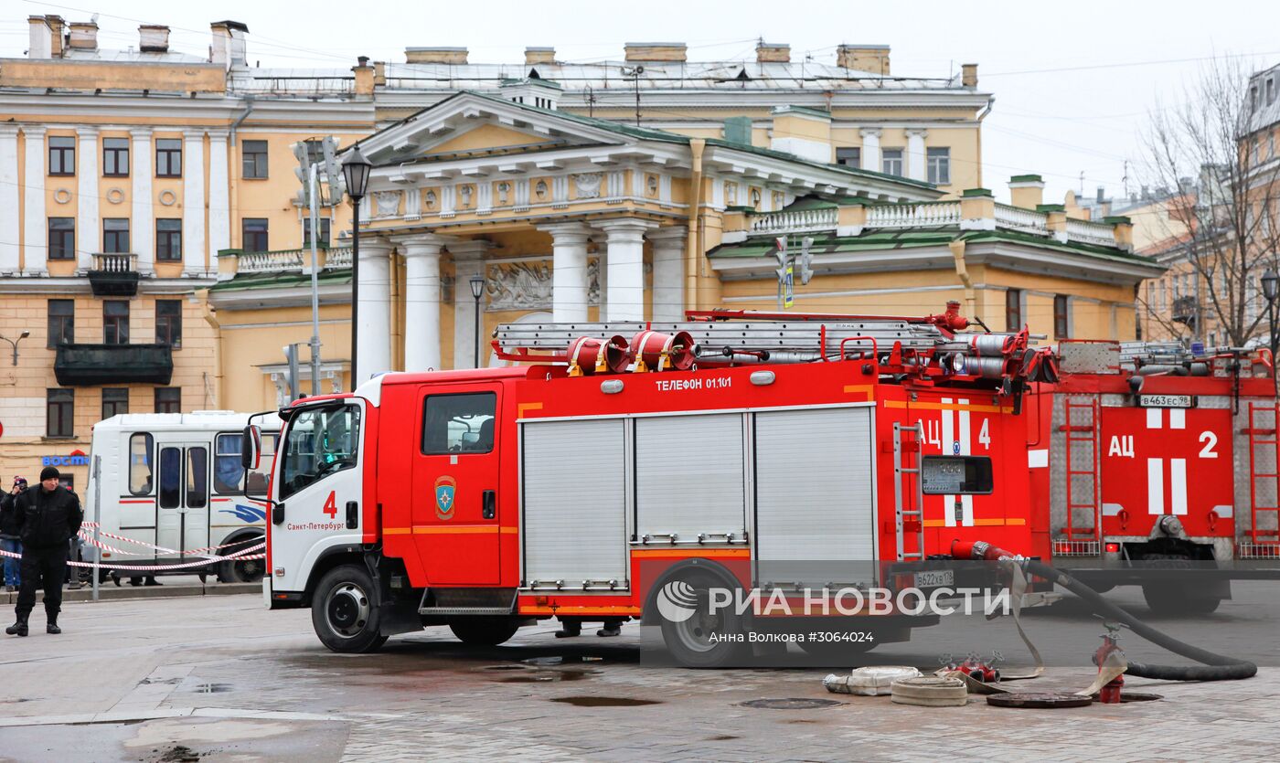 Взрывы в метро в Санкт-Петербурге