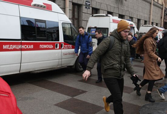 Взрывы в метро в Санкт-Петербурге