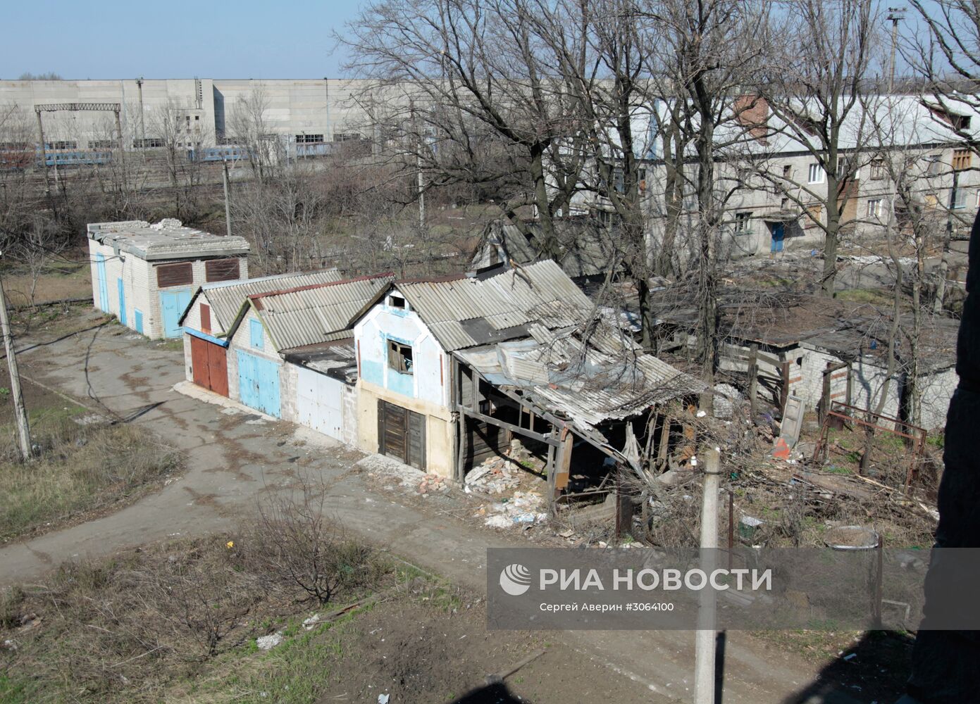 Жизнь в прифронтовом поселке Донецк-Северный в Донбассе | РИА Новости  Медиабанк