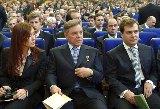 Д.Медведев, Б.Громов в Государственном Кремлевском дворце