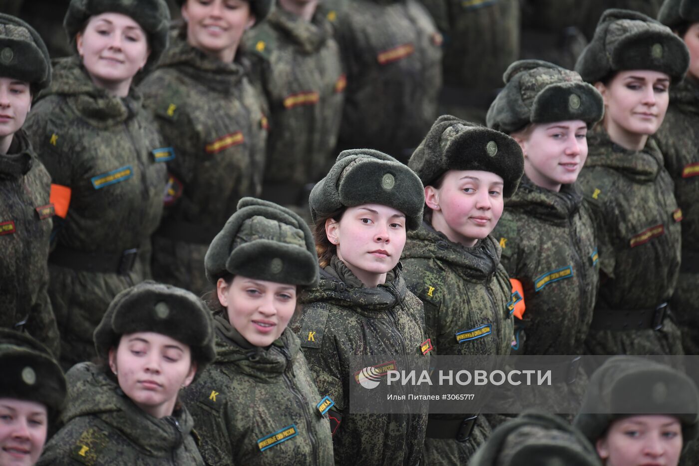 Совместная тренировка пеших парадных расчетов войск Московского гарнизона к военному параду