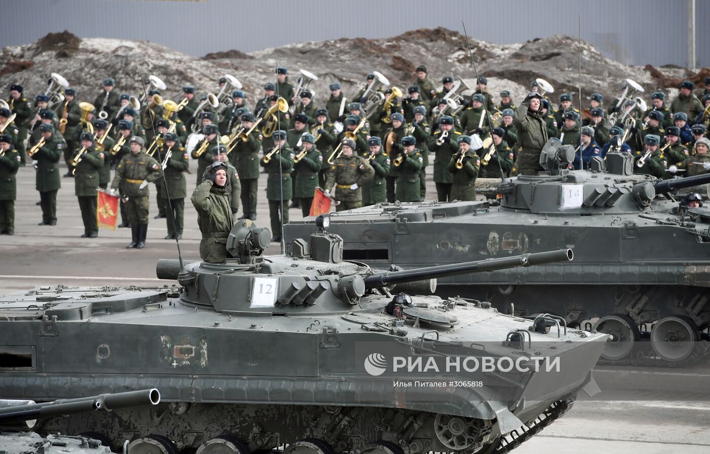Совместная тренировка пеших парадных расчетов войск Московского гарнизона к военному параду