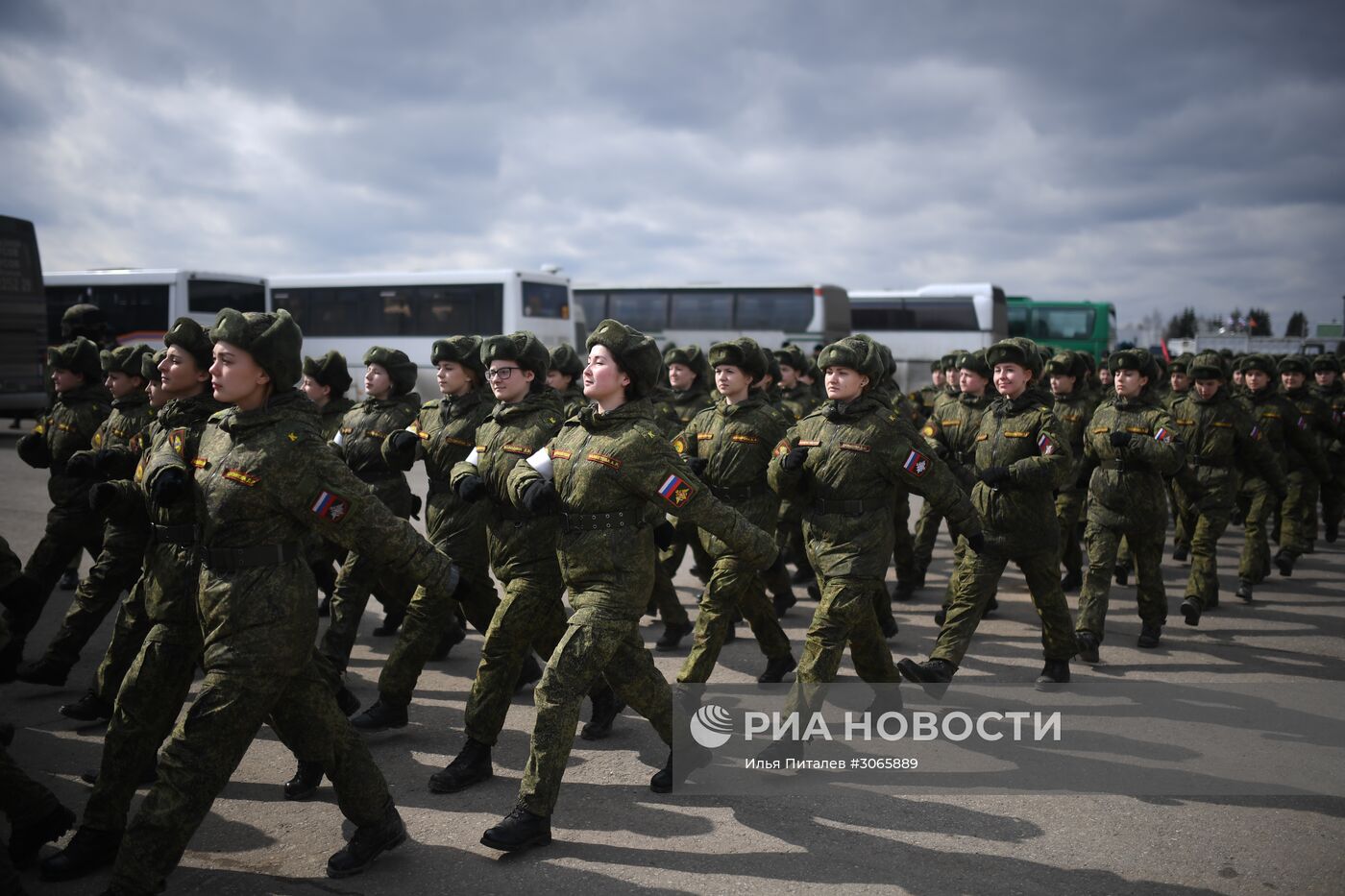 Совместная тренировка пеших парадных расчетов войск Московского гарнизона к военному параду