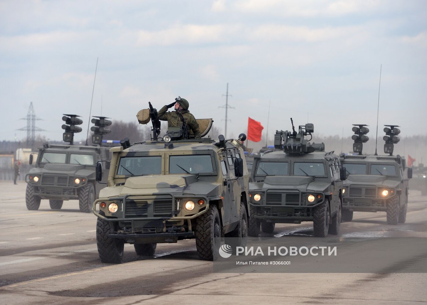 Совместная тренировка пеших парадных расчетов войск Московского гарнизона к военному параду