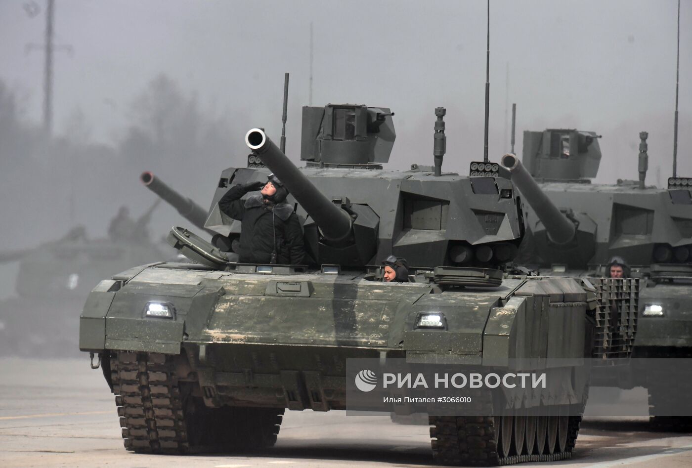 Совместная тренировка пеших парадных расчетов войск Московского гарнизона к военному параду