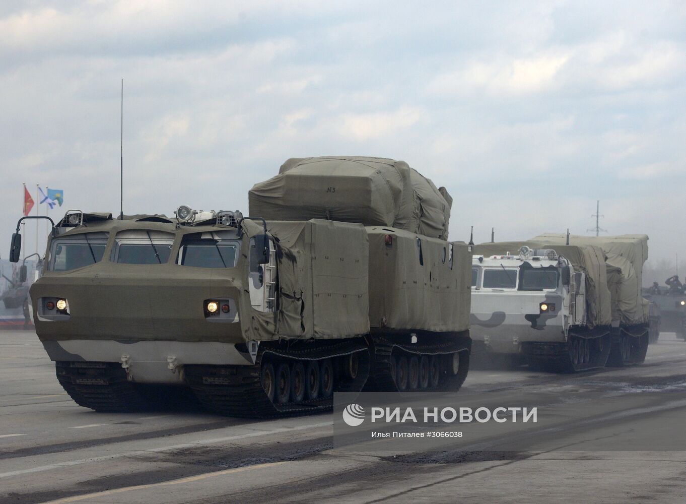 Совместная тренировка пеших парадных расчетов войск Московского гарнизона к военному параду