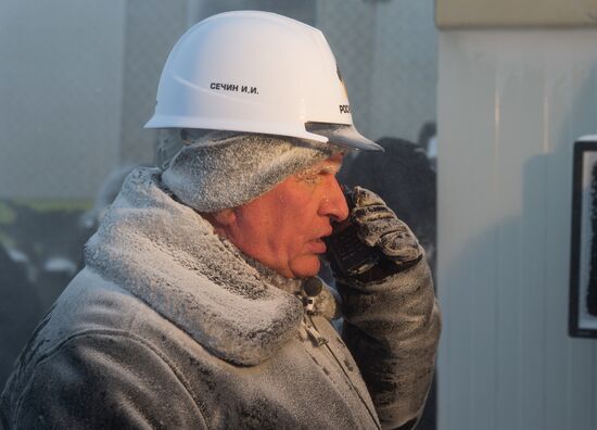 Нефтяная компания "Роснефть" приступила к бурению скважины "Центрально-Ольгинская-1"