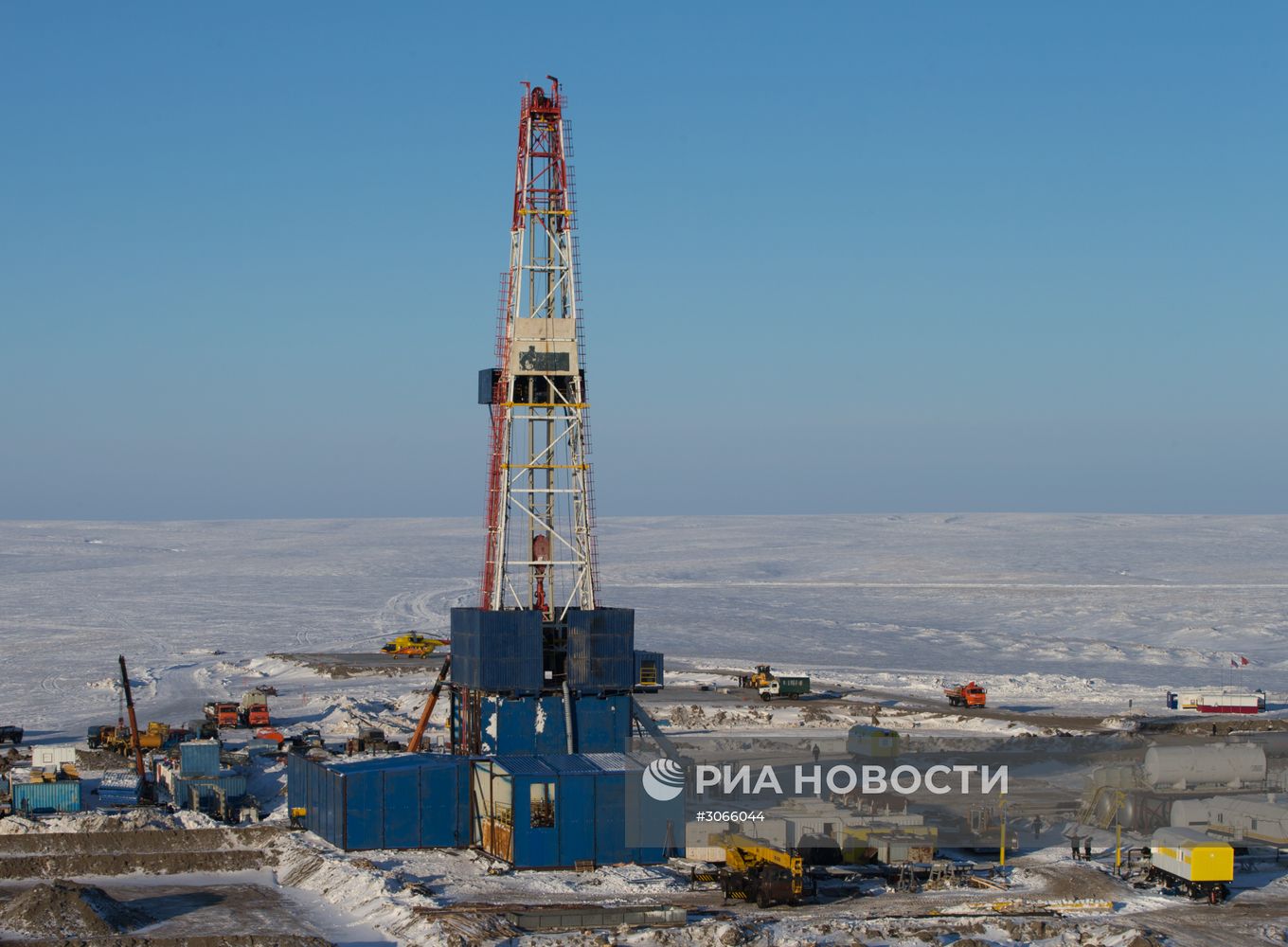 Нефтяная компания "Роснефть" приступила к бурению скважины "Центрально-Ольгинская-1"