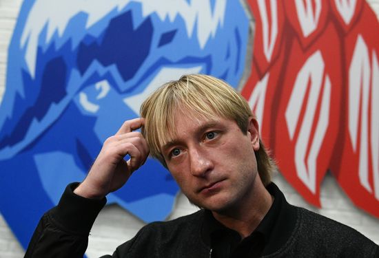 Открытие академии фигурного катания "Ангелы Плющенко" в Москве