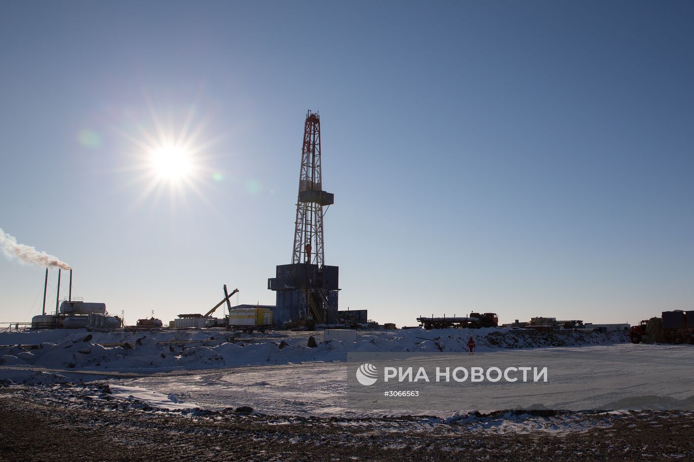 Нефтяная компания "Роснефть" приступила к бурению скважины "Центрально-Ольгинская-1"