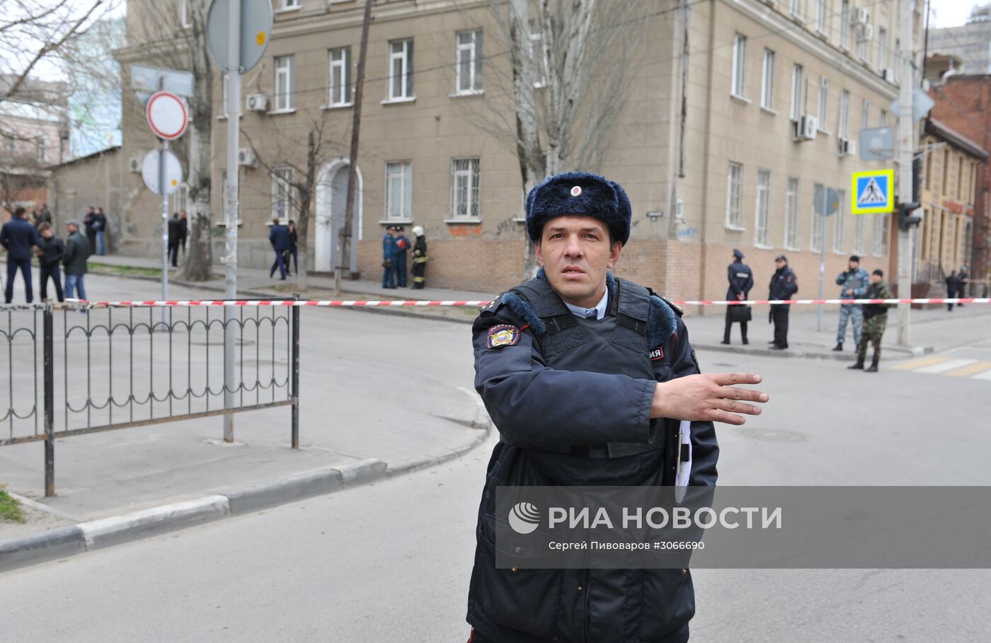 Взрыв у школы в Ростове-на-Дону