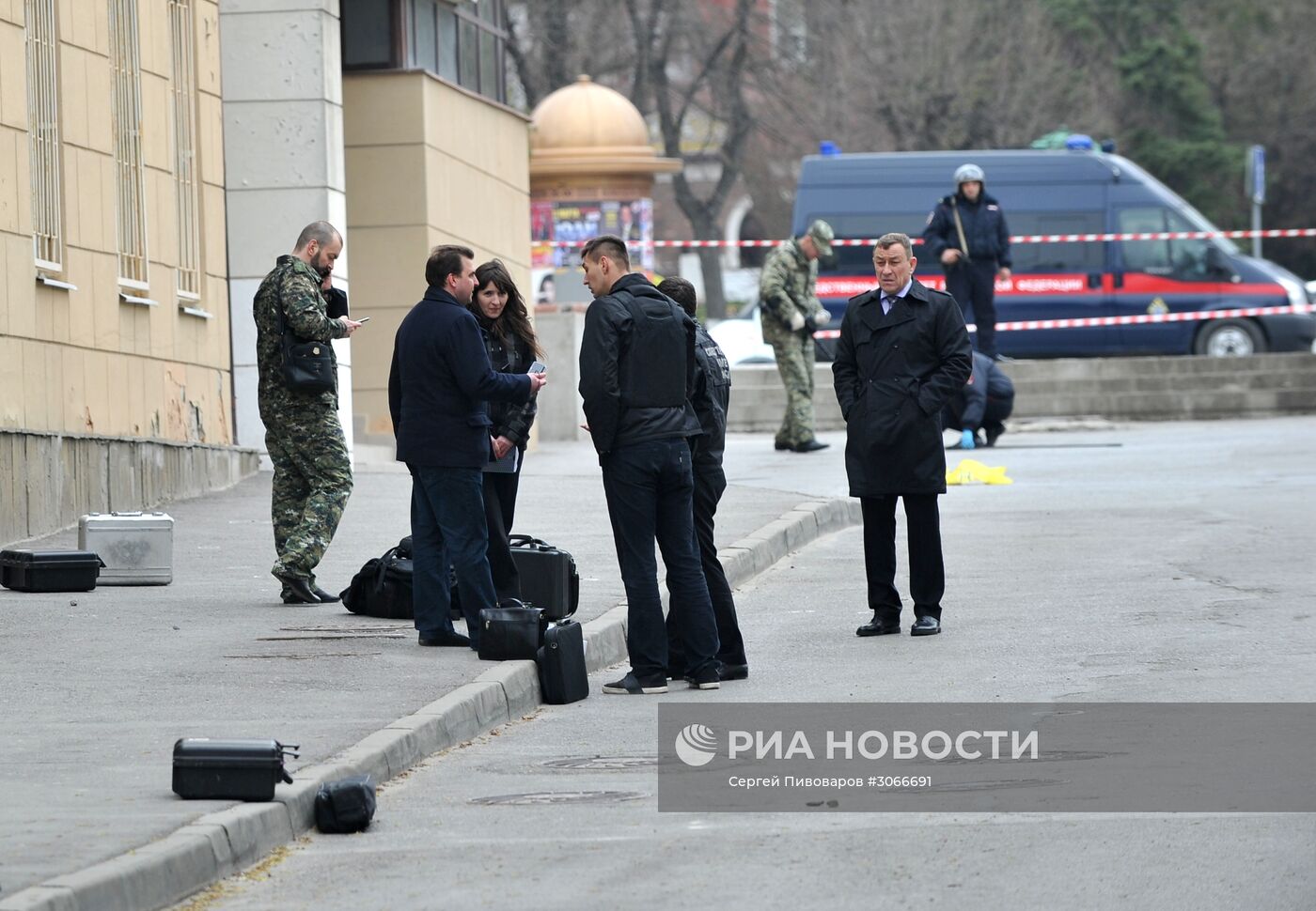 Взрыв у школы в Ростове-на-Дону
