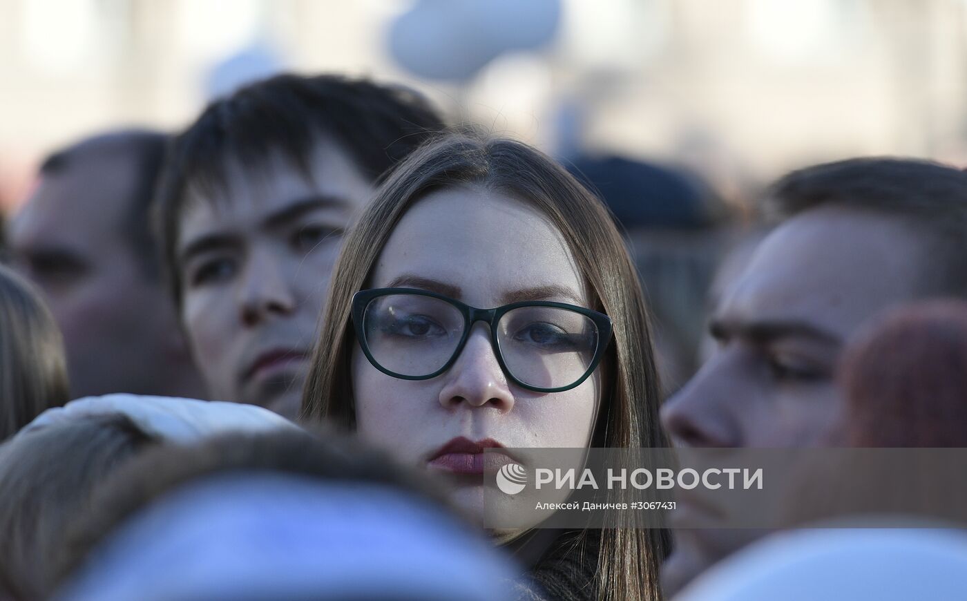 Акция памяти погибших при взрыве в метро в Санкт-Петербурге