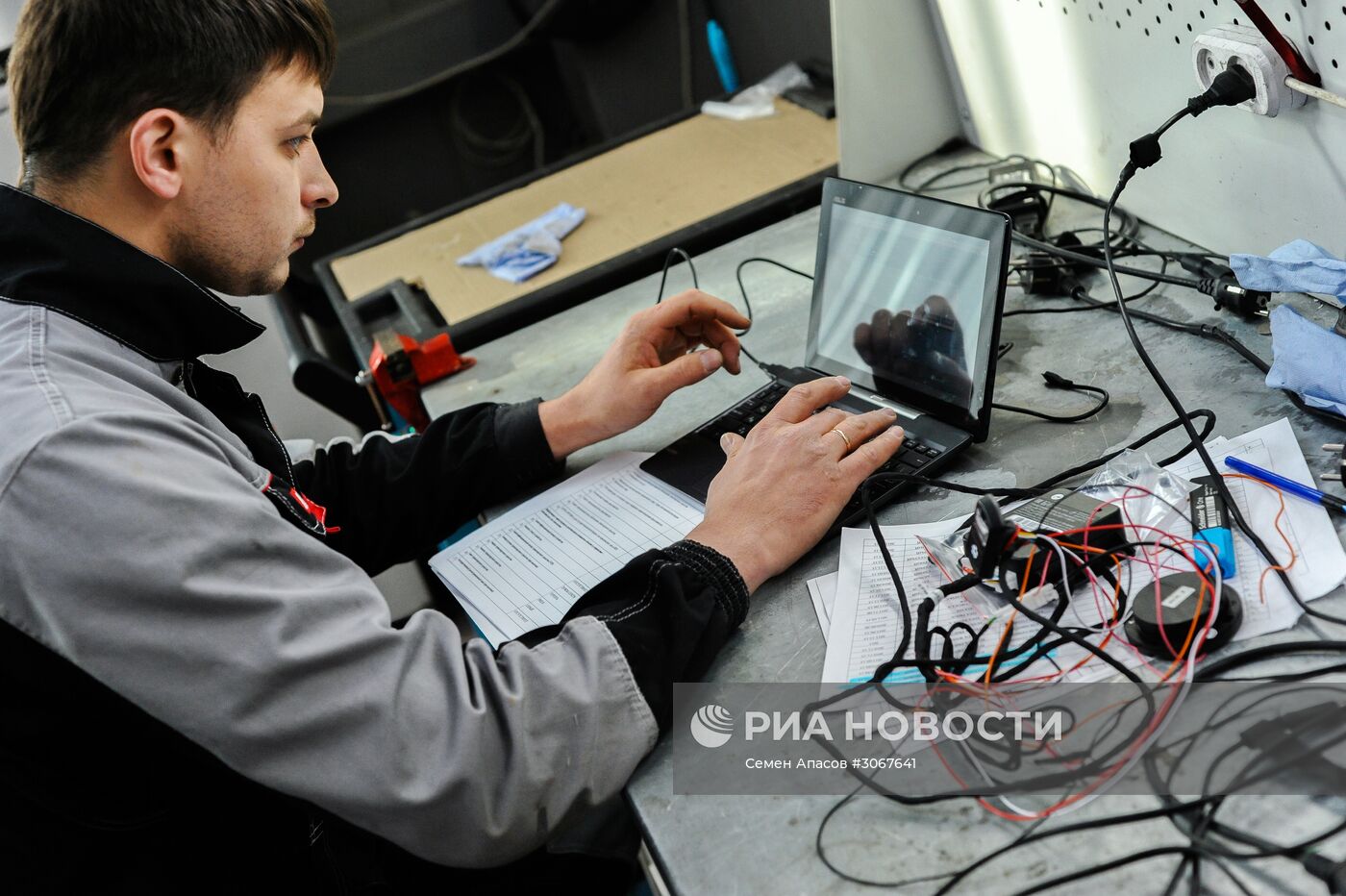 Установка системы "ЭРА-ГЛОНАСС" во Владивостоке
