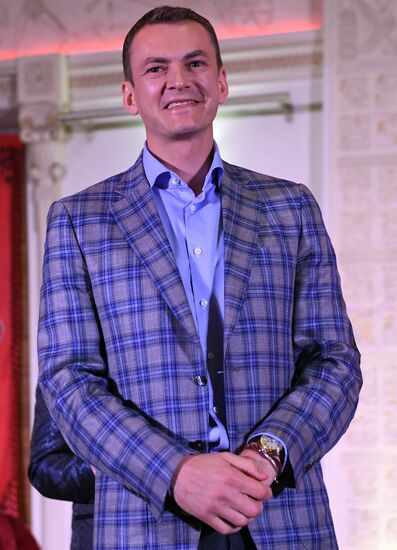 Ежегодный благотворительный детский бал цветов от фонда "Быть Вместе"