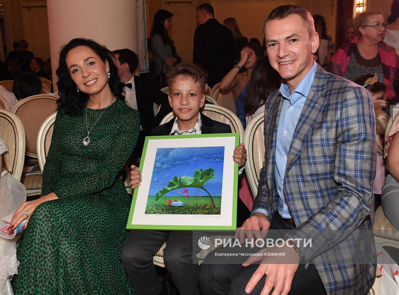 Ежегодный благотворительный детский бал цветов от фонда "Быть Вместе"