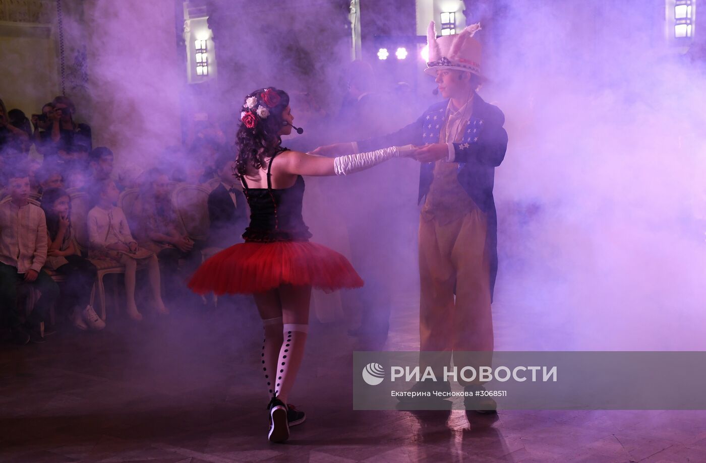 Ежегодный благотворительный детский бал цветов от фонда "Быть Вместе"