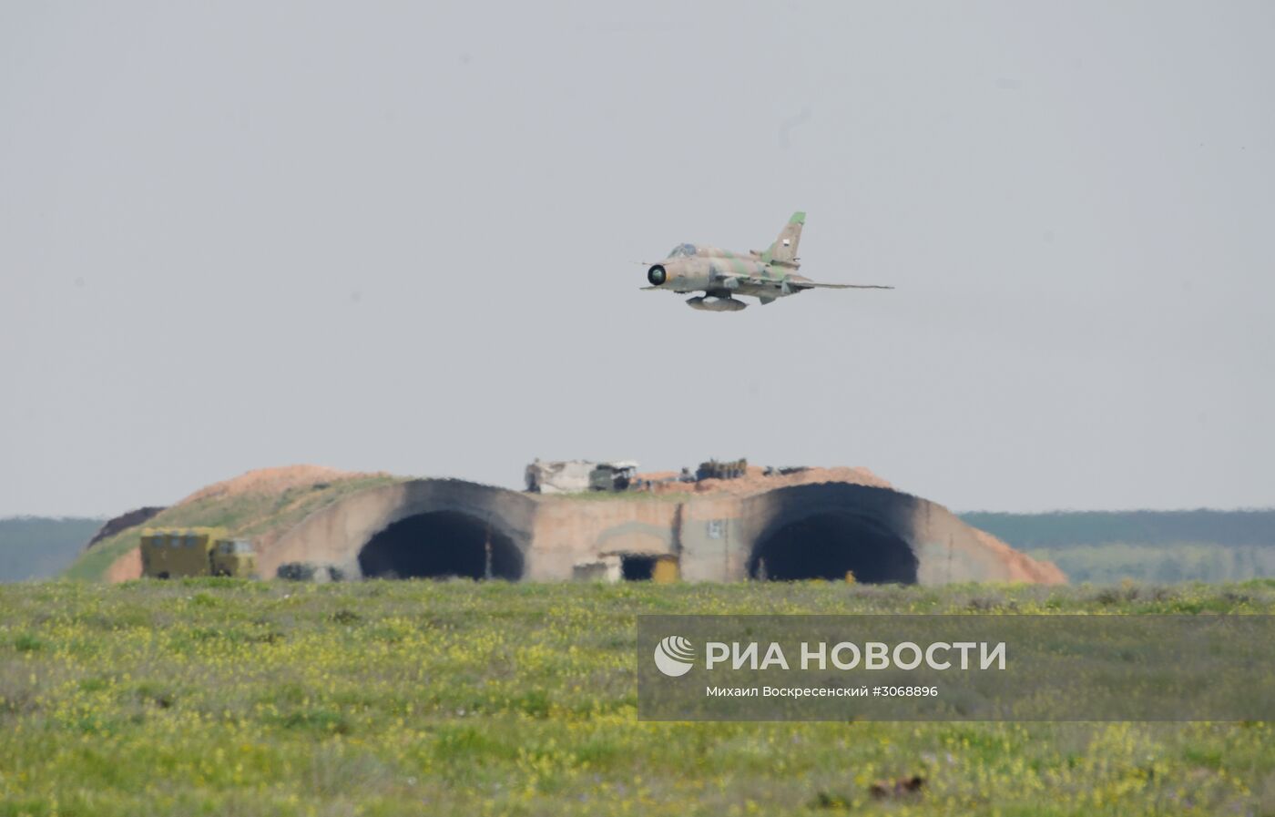 Сирийские ВВС возобновили вылеты с аэродрома "Шайрат"