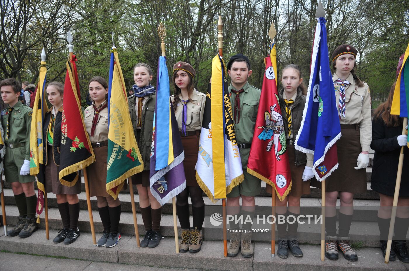 Во Львове прошел марш украинских скаутов