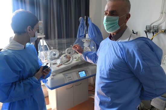 Передача гуманитарной помощи больнице и детскому дому в Сирии