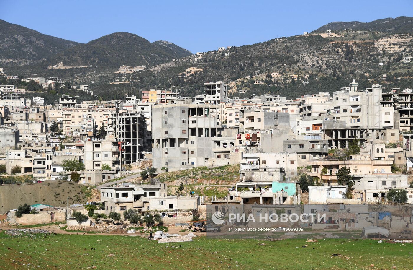 Виды Сирии между Хамой и Тишрином