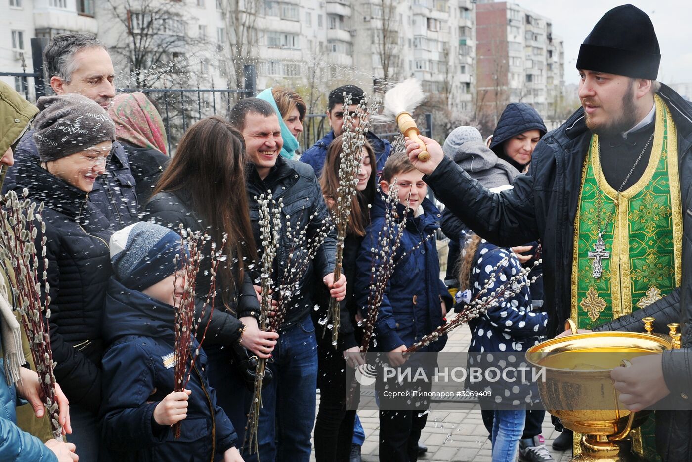 Вербное Воскресенье в городах России