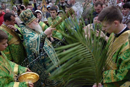 Вербное Воскресенье в городах России