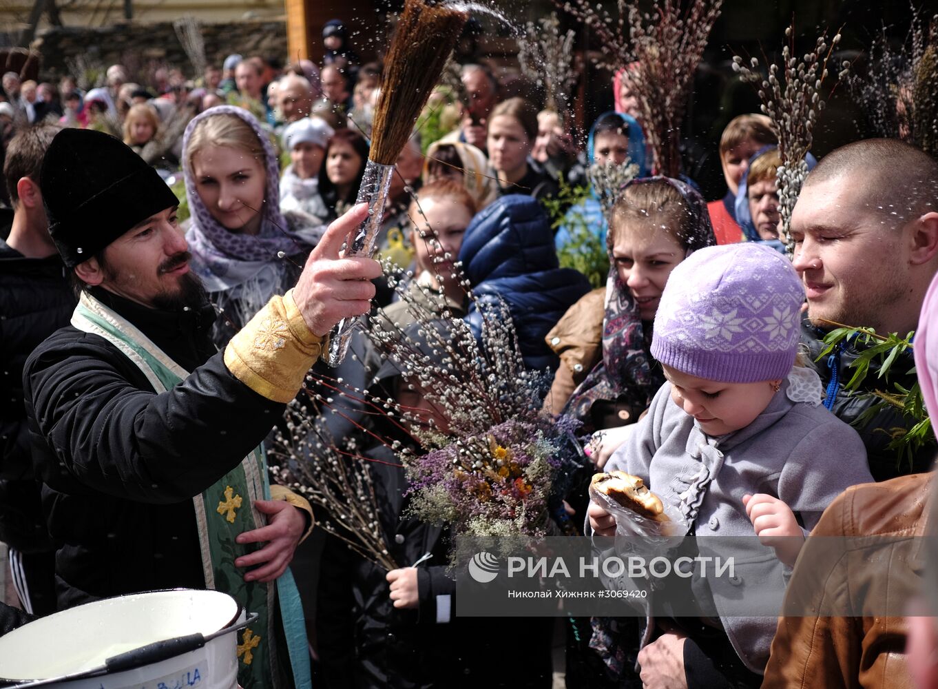 Вербное Воскресенье в городах России