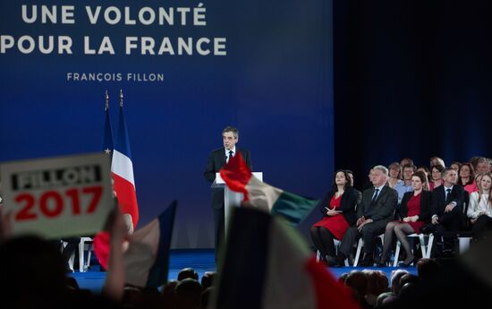 Предвыборное выступление Ф.Фийона в Париже