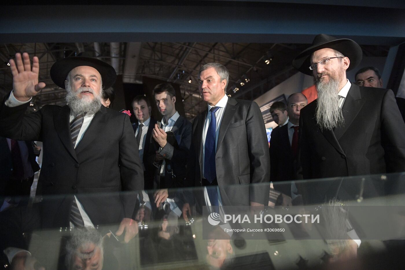 Председатель Госдумы РФ В. Володин посетил Еврейский музей и центр толерантности