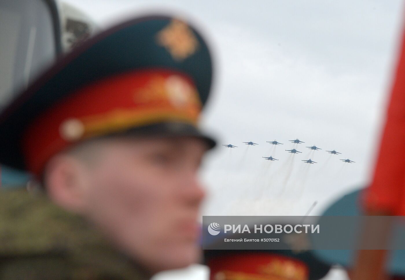 Совместные тренировки сводного парадного расчета, механизированной колонны и авиации Парада Победы