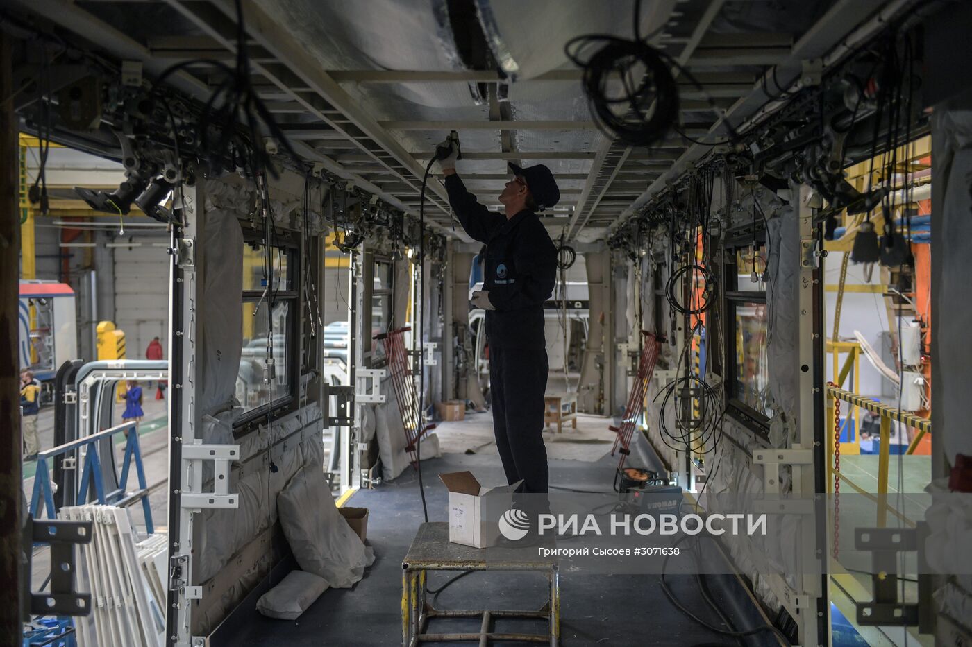 Производство новейших вагонов метрополитена "Москва"