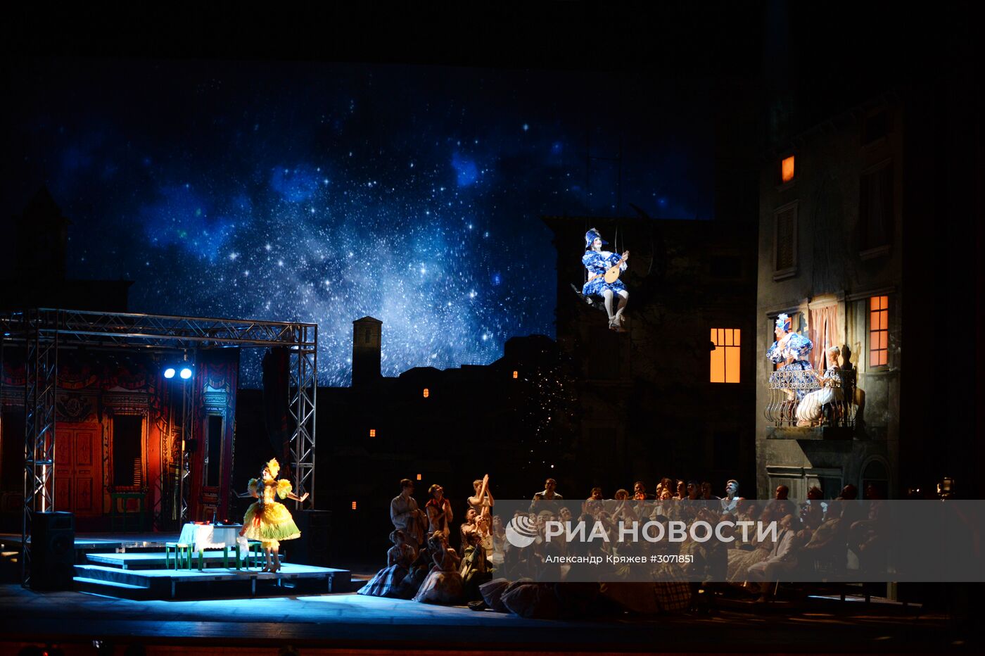 Генеральный прогон оперы "Паяцы" в Новосибирском театре оперы и балета