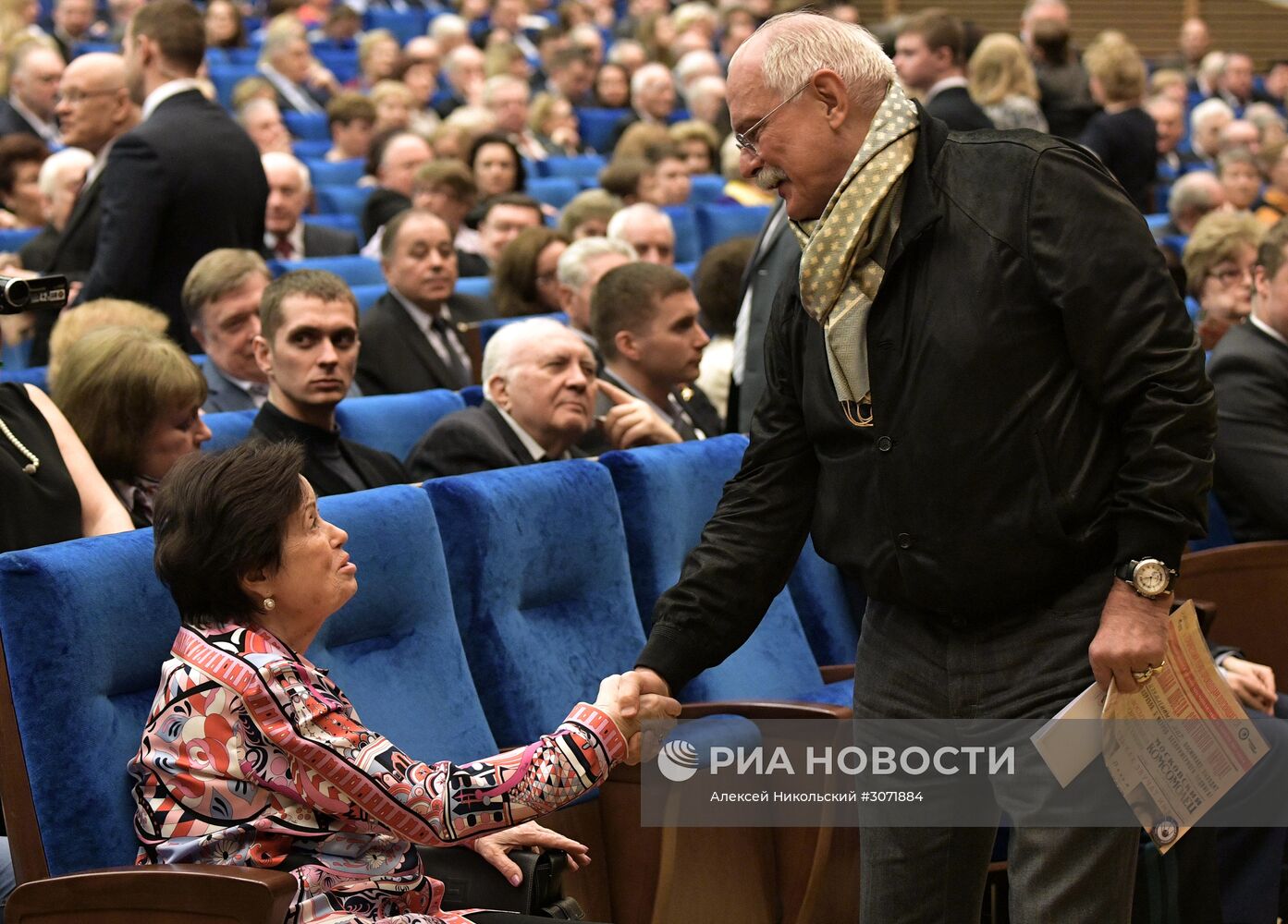 Президент РФ В. Путин выступил на торжественном вечере, посвящённом Дню космонавтики