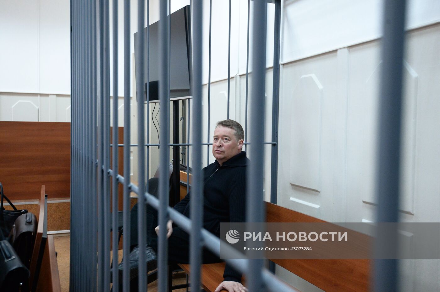 Рассмотрение ходатайства следствия об аресте экс-главы Марий Эл Л. Маркелова