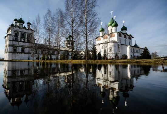 Монастыри Великого Новгорода