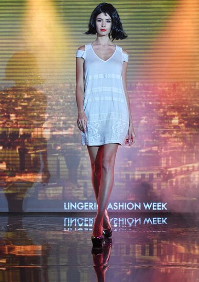 Выставка модного белья, купальников и домашней одежды "Lingerie Fashion Week" весна 2017. День второй