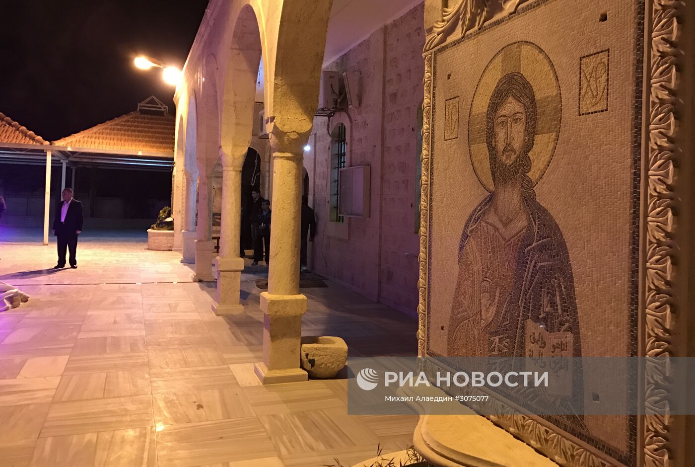 Пасхальная служба в монастыре в сирийском городе Сайедная