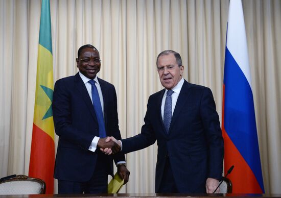 Встреча глав МИД России и Республики Сенегал С. Лаврова и М. Ндяя