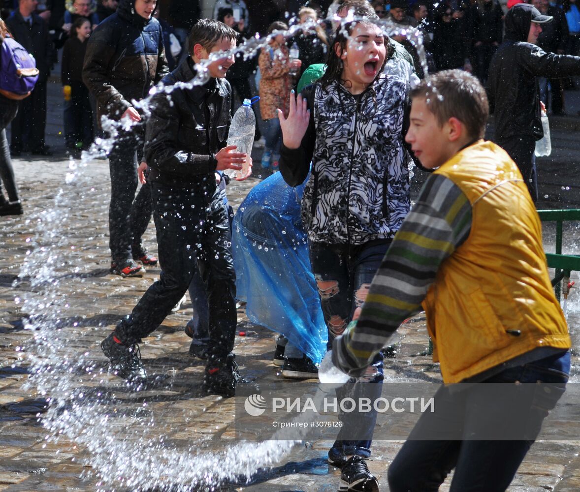 "Обливной понедельник" прошел во Львове