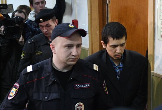 Рассмотрение ходатайства следствия об аресте А. Азимова в Басманном суде