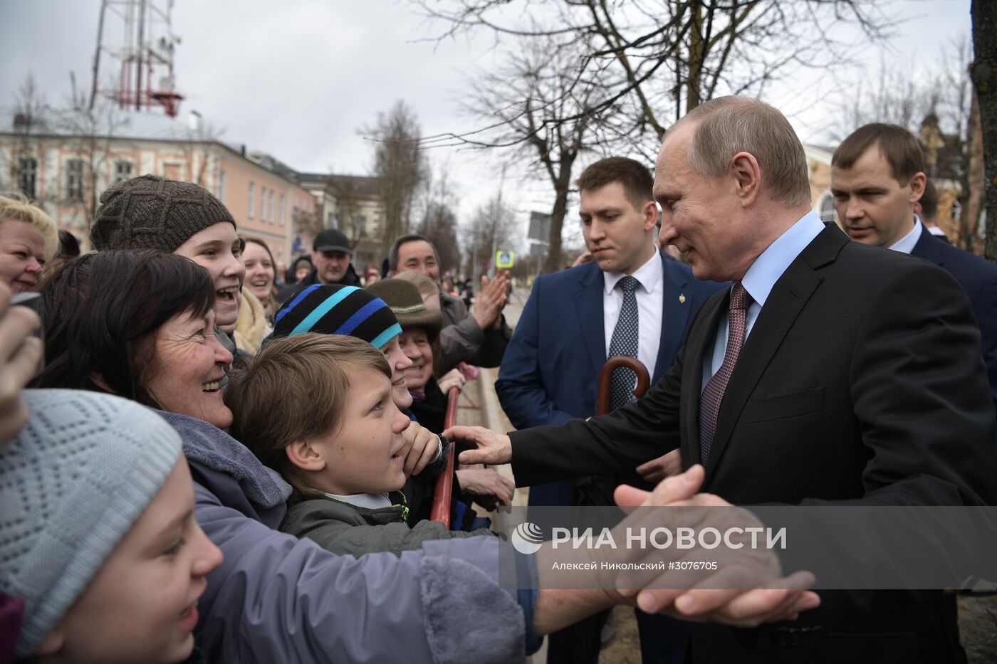 Рабочая поездка президента РФ В. Путина в Великий Новгород