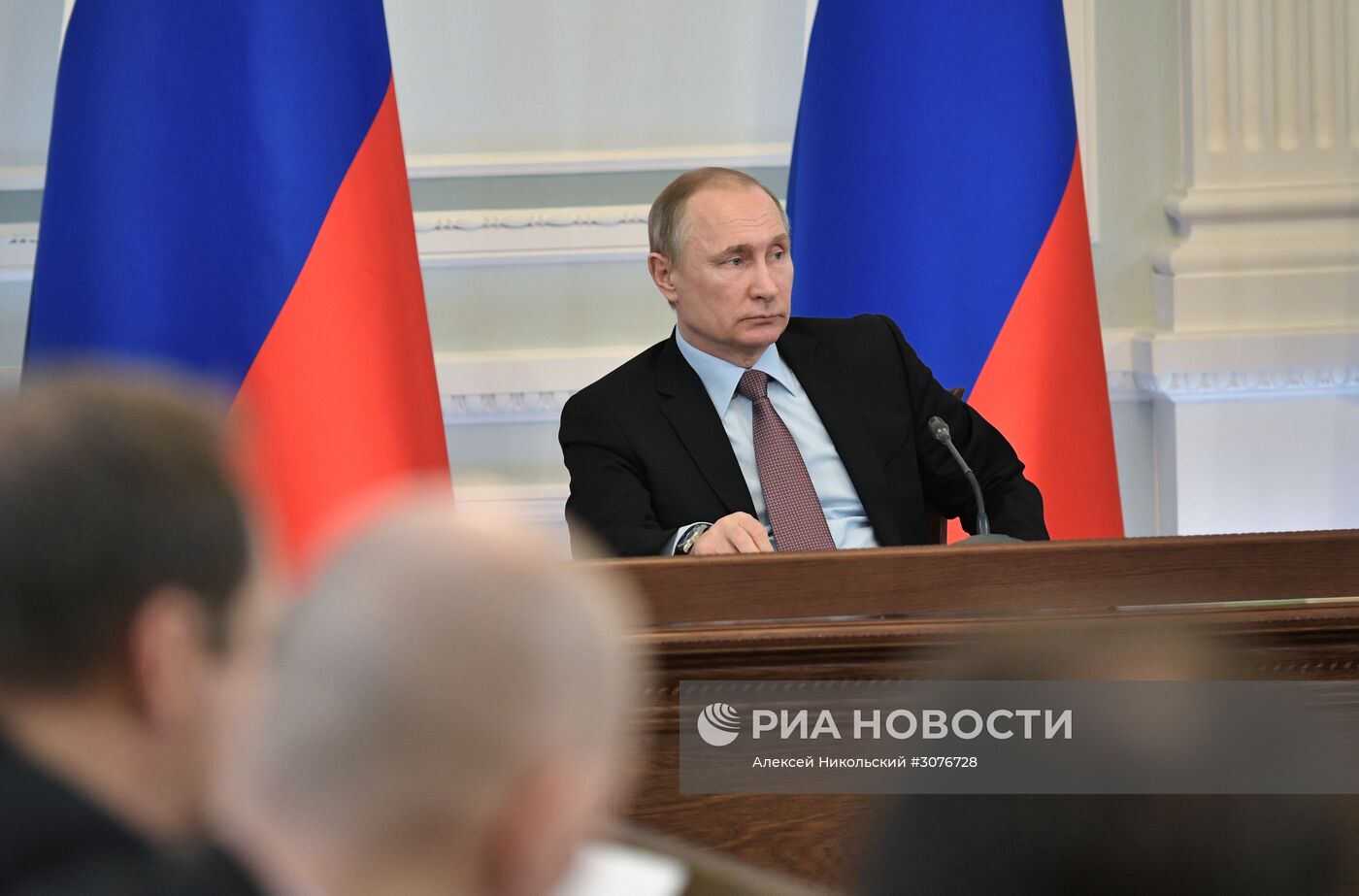 Рабочая поездка президента РФ В. Путина в Великий Новгород