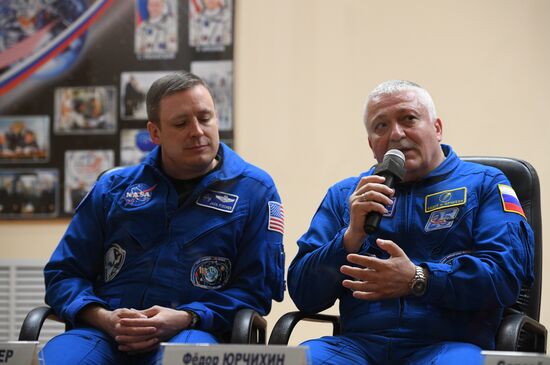Пресс-конференция экипажа 51/52-й экспедиции на МКС