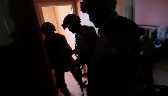 УФСБ России по Краснодарскому краю задержало группу лиц, возможно причастных к террористической деятельности