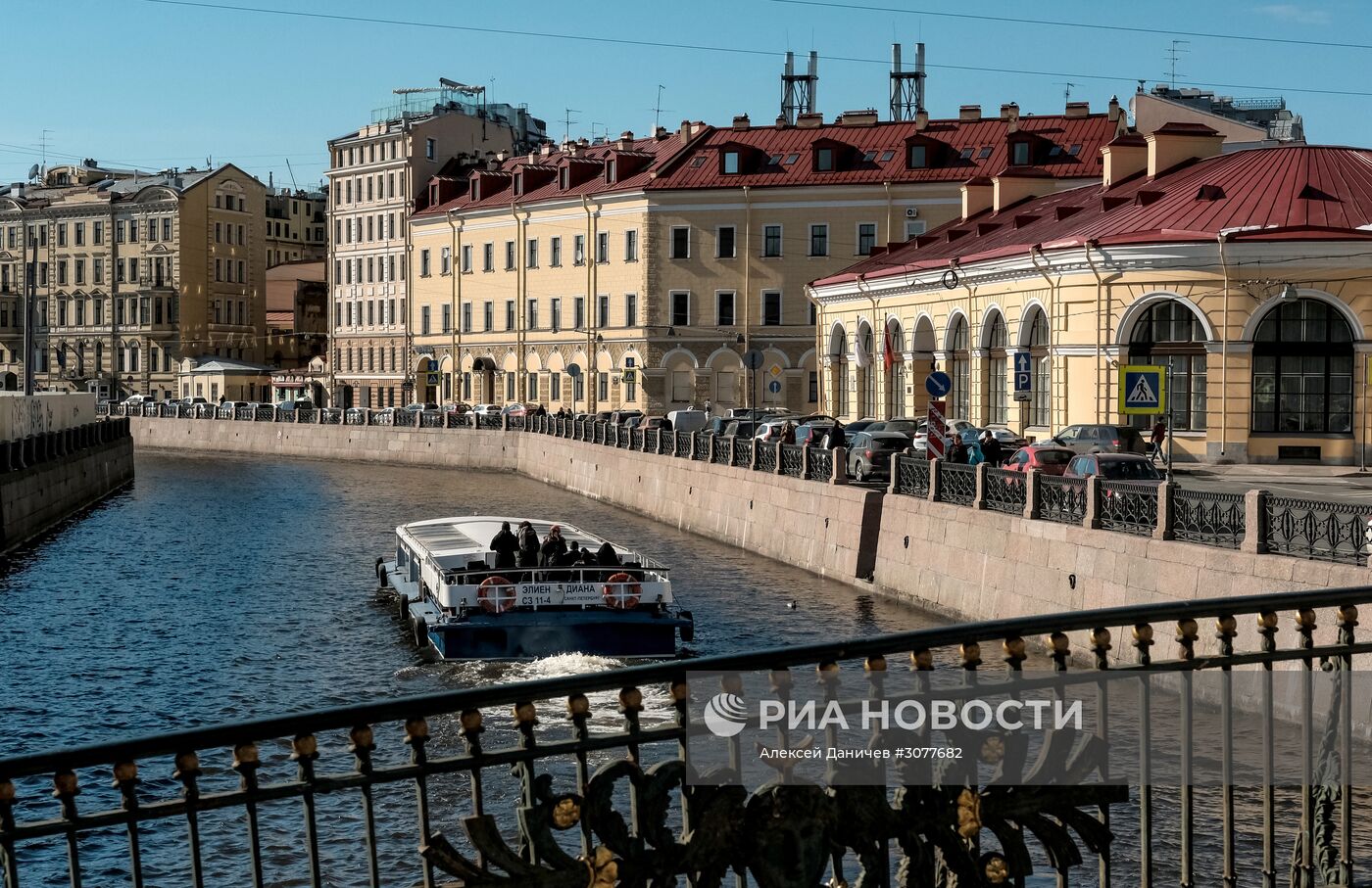 Открытие сезона навигации в Санкт-Петербурге